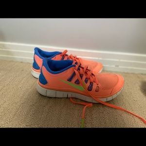 Nike press 5.0 Neon pink runners
